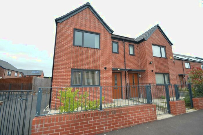 3 Bedroom House To Rent In Beastow Road, West Gorton, Manchester, M12