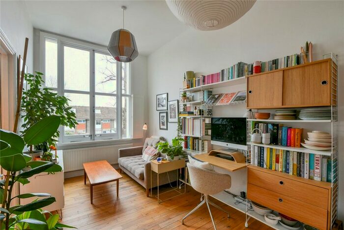 1 Bedroom Flat To Rent In Crescent Wood Road, London, SE26