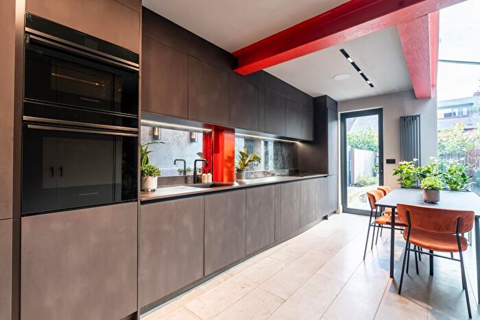 3 Bedroom Terraced House For Sale In Marshall Road, Sheffield, S8