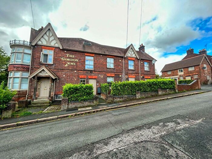 2 Bedroom Flat To Rent In Totteridge Avenue, High Wycombe, HP13