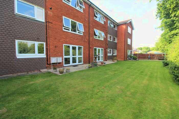 2 Bedroom Apartment To Rent In Alma Court, Frampton Road, EN6