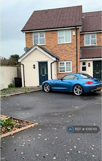 3 Bedroom Semi-Detached House To Rent In Faith Close, Romford, RM2