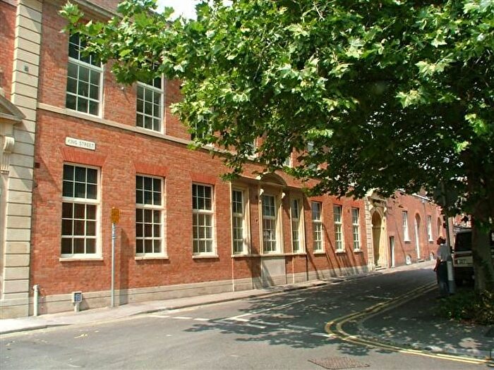 1 Bedroom Flat To Rent In Kings Street, Bridgwater, TA6