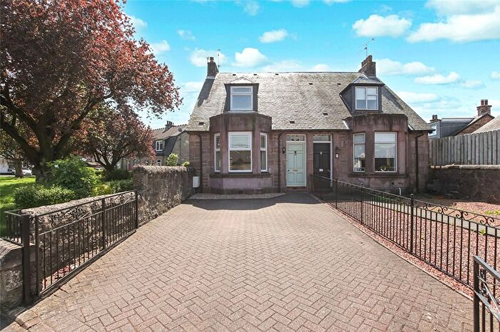 3 Bedroom Semi-Detached House For Sale In Tullibody Road, Alloa, Clackmannanshire, FK10