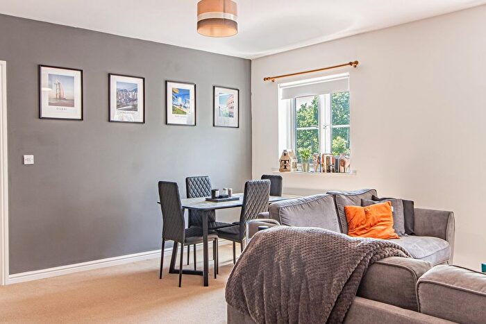 1 Bedroom Flat For Sale In Meadow Way, Tyla Garw, Pontyclun, CF72