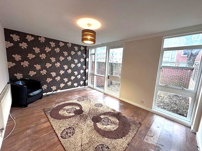 2 Bedroom End Terrace House To Rent In Hevelius Close, Greenwich, SE10