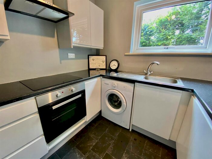 2 Bedroom Flat To Rent In Greenacres Road, Consett, DH8