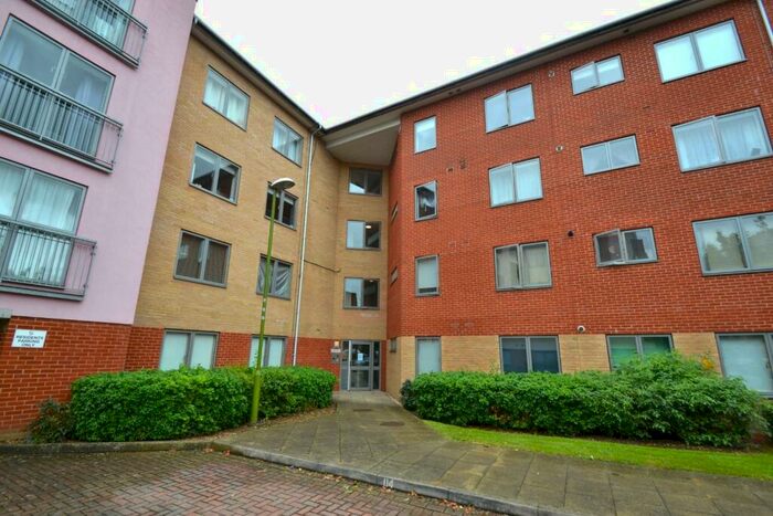 2 Bedroom Flat To Rent In Kilby Road, Stevenage, SG1