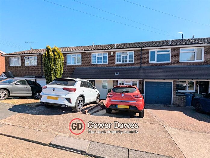 3 Bedroom Terraced House For Sale In Furness Close, Chadwell St.Mary, RM16