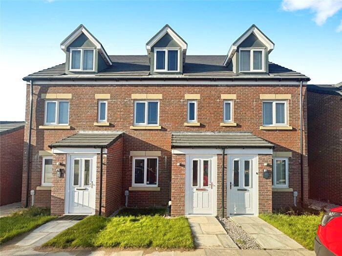 3 Bedroom Detached House To Rent In Chestnut Avenue, Blackburn, Lancashire, BB1