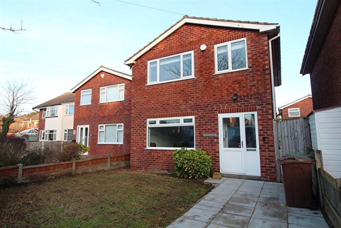 3 Bedroom Detached House To Rent In Blundell Road, Hightown, L38