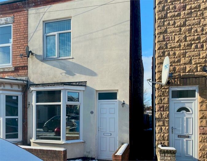 2 Bedroom Semi-Detached House To Rent In King Street, Worksop, Nottinghamshire, S80