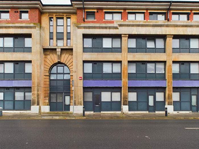 1 Bedroom Flat For Sale In Cornerstone House, London Road, Portsmouth, Hampshire, PO2