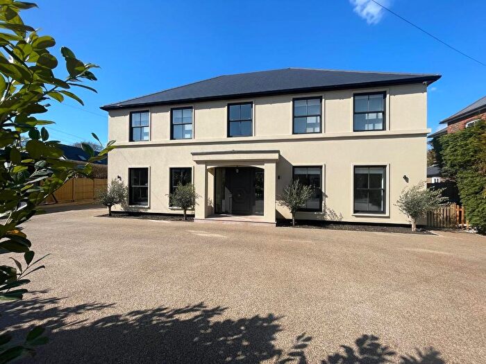 5 Bedroom Detached House For Sale In Farleigh Road, Warlingham, Surrey, CR6
