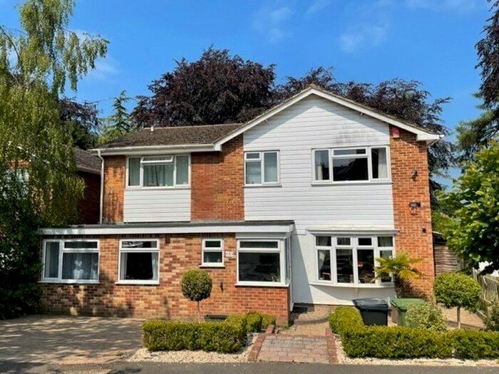 4 Bedroom Detached House For Sale In West Down, Great Bookham, Leatherhead, Surrey, KT23