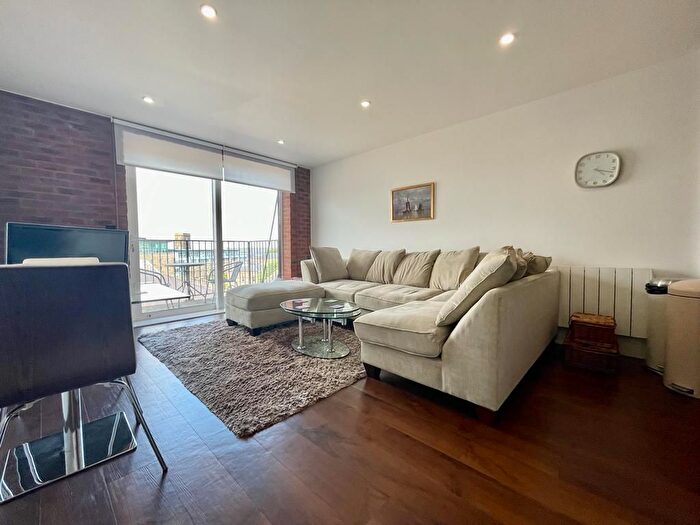 2 Bedroom Flat To Rent In Warehouse Court, Major Draper Street, Woolwich, London, SE18