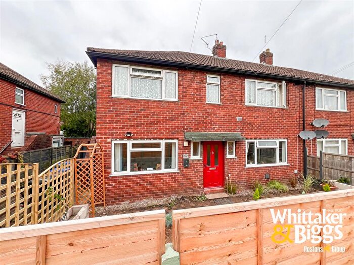 2 Bedroom Flat For Sale In Prince Charles Avenue, Leek, ST13