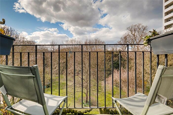 3 Bedroom Flat To Rent In Esher Gardens, London, SW19