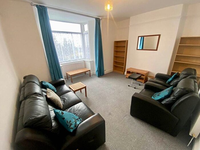 1 Bedroom Flat To Rent In Montpelier Terrace, Ffynone, Uplands, Swansea, SA1