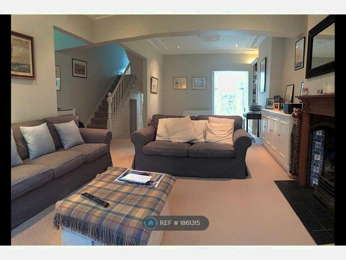 4 Bedroom Semi-Detached House To Rent In Cabul Road, London, SW11