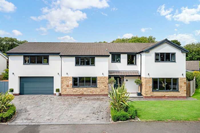 6 Bedroom Detached House For Sale In Irwell Vale, Ramsbottom, BL0
