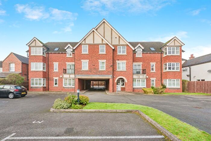 2 Bedroom Flat For Sale In Wigginton Road, Tamworth, B79