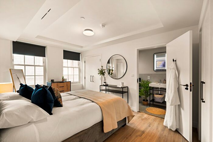 2 Bedroom Flat To Rent In Rodney House, Dolphin Square, Chichester Street, London Ar, London, SW1V