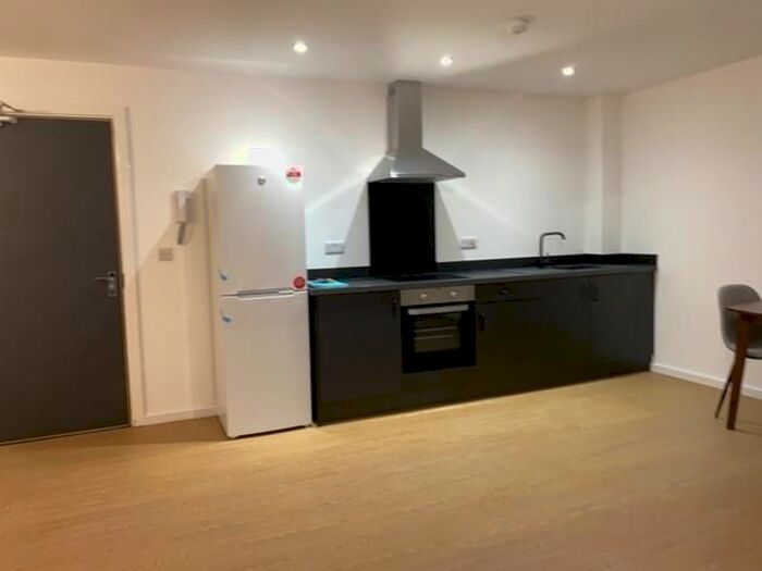 1 Bedroom Flat To Rent In Shiffnall Street, Bolton, BL2