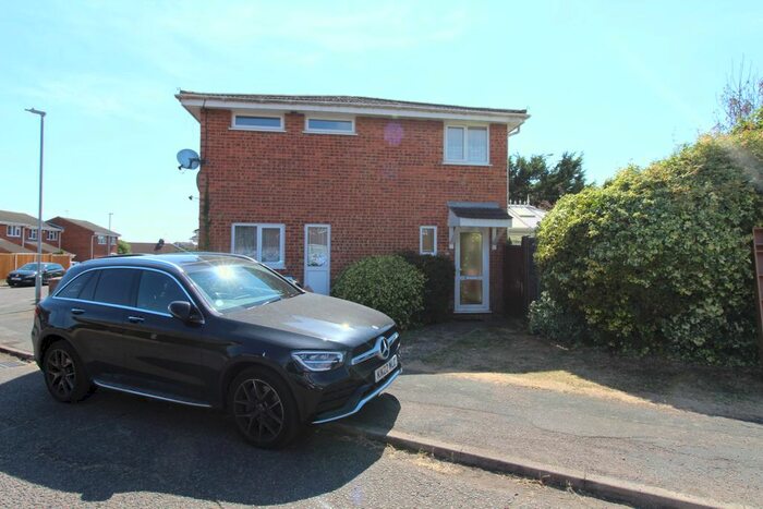 1 Bedroom Semi-Detached House To Rent In Dunsmore Road, Luton, LU1
