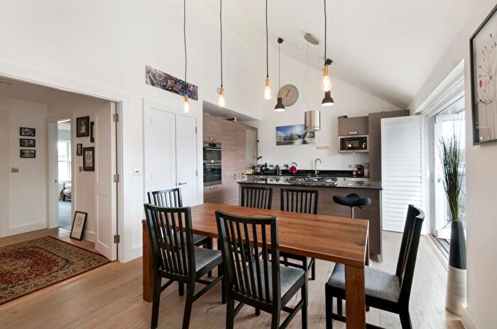 2 Bedroom Apartment To Rent In Shoesmith Lane, Kings Hill, West Malling, ME19