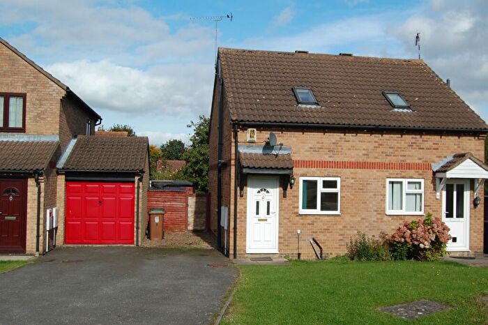 1 Bedroom Semi-Detached House To Rent In St. Hughes Close, Daventry, Northamptonshire, NN11