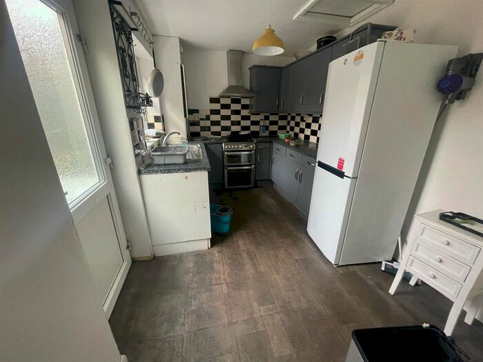 4 Bedroom Property To Rent In Station Road, Kings Heath, Birmingham, B14