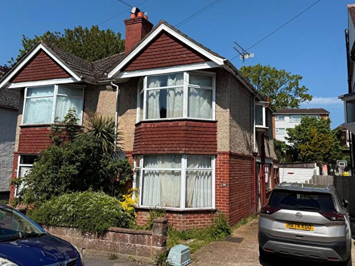 3 Bedroom Semi-Detached House To Rent In Pointout Road, Southampton, Hampshire, SO16