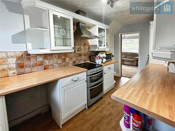 3 Bedroom End Of Terrace House For Sale In Groesfan, Pen-y-Cae, Wrexham, LL14