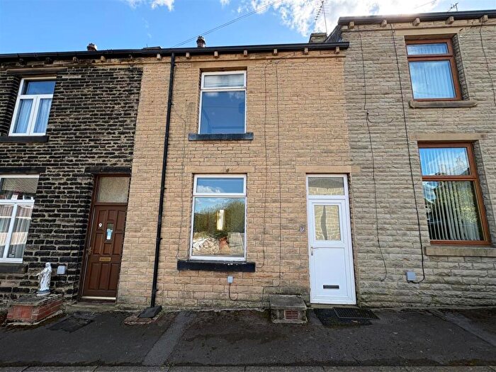 1 Bedroom Terraced House For Sale In Caroline Street, Cleckheaton, BD19