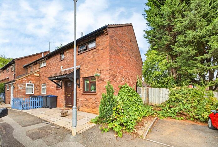 2 Bedroom End Of Terrace House For Sale In Melbury Lane, Northampton, NN3