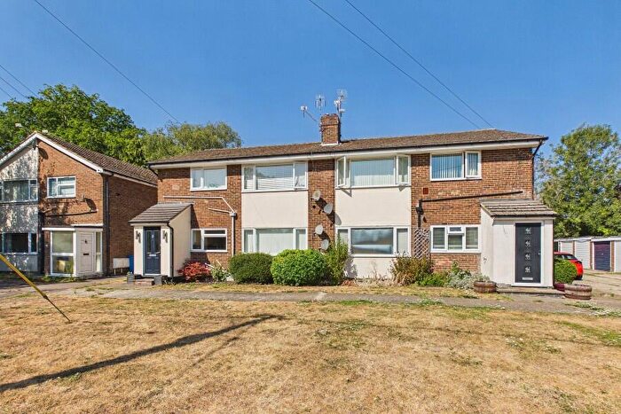 2 Bedroom Maisonette To Rent In Sandhurst, GU47