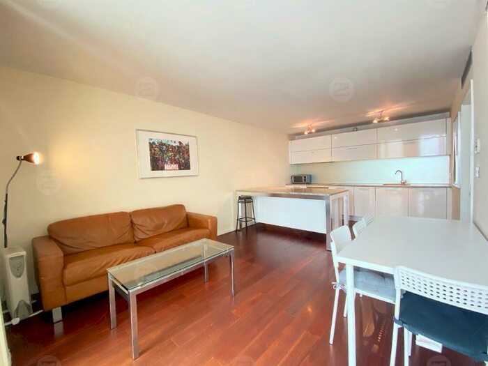 2 Bedroom Flat For Sale In Beetham Tower, Holloway Circus Queensway, Birmingham, B1