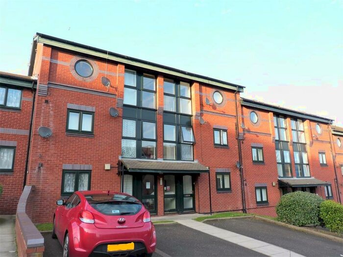 2 Bedroom Apartment To Rent In Priory Wharf, Birkenhead, Wirral, CH41