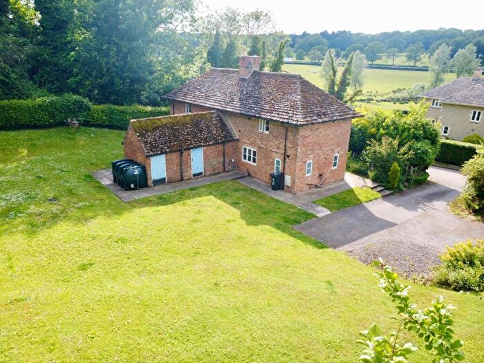 3 Bedroom Detached House To Rent In Deenethorpe Village, Corby, NN17