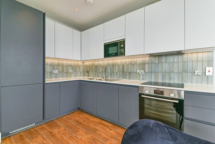 2 Bedroom Flat To Rent In Uncle Wembley, Park Lane, Wembley, HA9