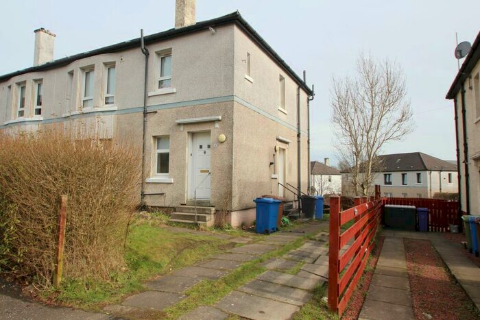 2 Bedroom Flat To Rent In Harport Street, Thornliebank, G46