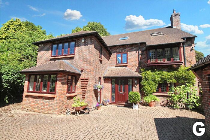 5 Bedroom Detached House For Sale In Christchurch Road, Ringwood, Hampshire, BH24