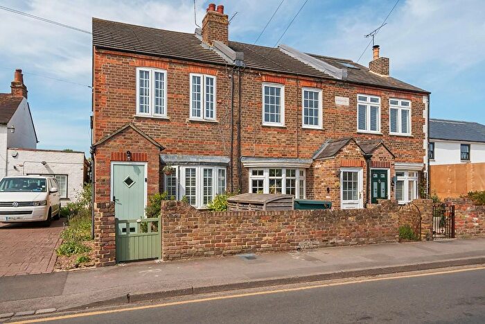 3 Bedroom End Of Terrace House For Sale In St. Lukes Road, Old Windsor, Windsor, SL4