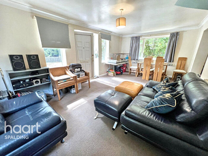2 Bedroom Bungalow For Sale In Drove Road, Shepeau Stow, PE12