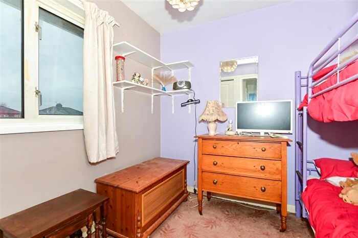 3 Bedroom Terraced House For Sale In Drage Road, East Peckham, Tonbridge, Kent, TN12