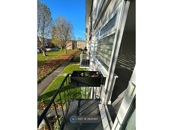 3 Bedroom Terraced House To Rent In Long Riding, Basildon, SS14