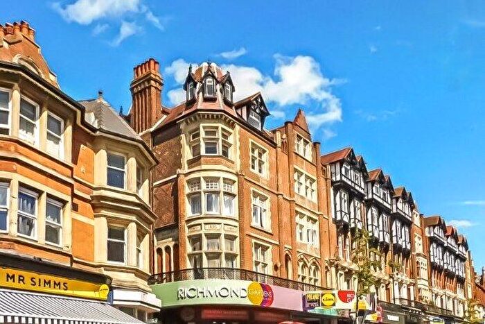 2 Bedroom Flat To Rent In Old Christchurch Road Dalkeith Steps, Bournemouth, BH1