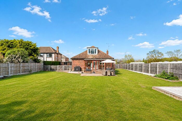 5 Bedroom Detached Bungalow For Sale In St Pinnock Avenue, Staines-Upon-Thames, TW18