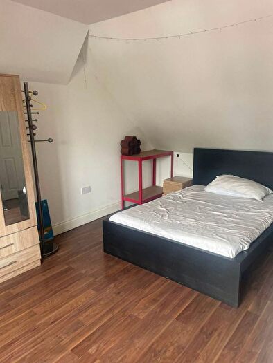Studio To Rent In Gunnerbury Avenue, Acton, W3